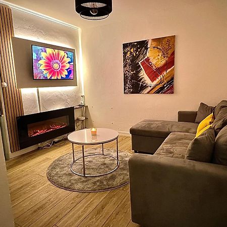Charmant Appartement Pres De Paris - L'Inaya เมซง-อัลฟอร์ ภายนอก รูปภาพ