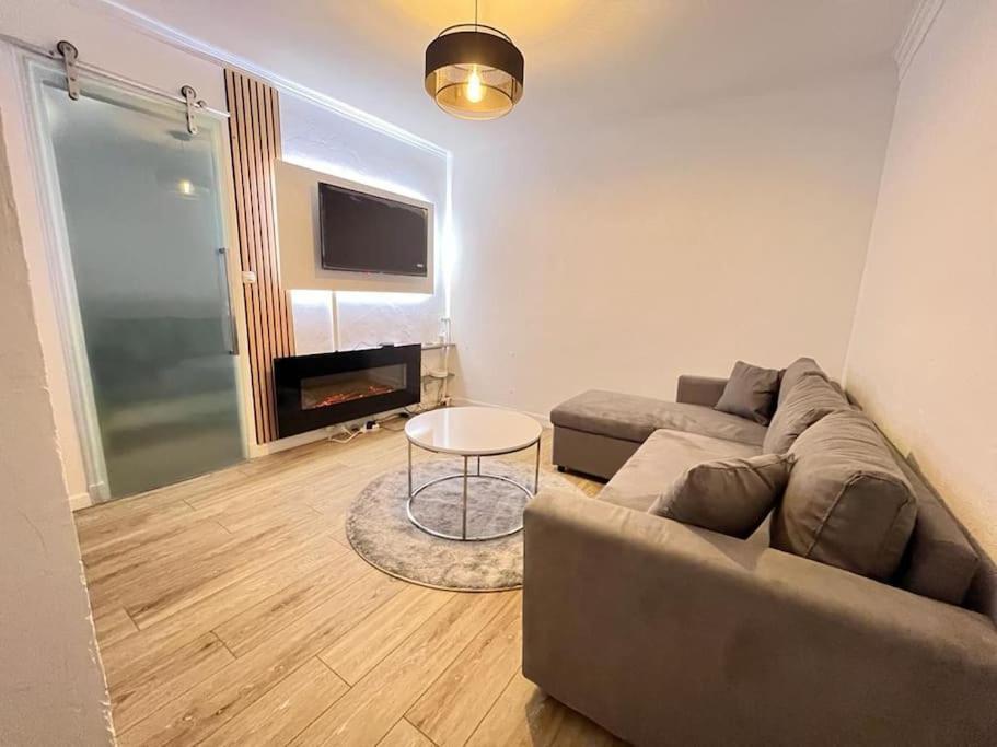 Charmant Appartement Pres De Paris - L'Inaya เมซง-อัลฟอร์ ภายนอก รูปภาพ